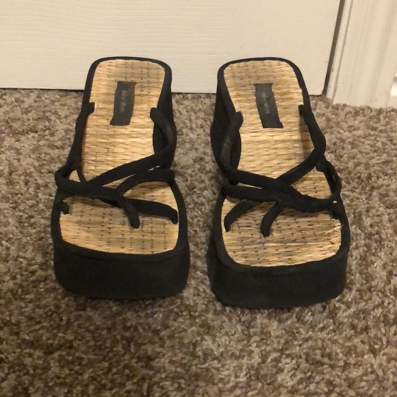 xhilaration flip flops